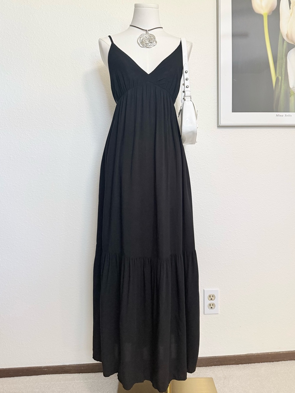 Old Navy Babydoll Tiered V Neck Maxi Dress Minimalist Classic Feminine